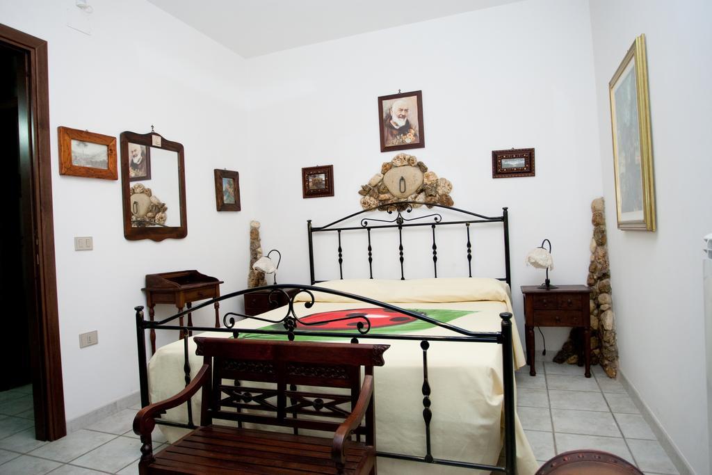 Villa Il Casale Delle Principesse Mattinata Esterno foto