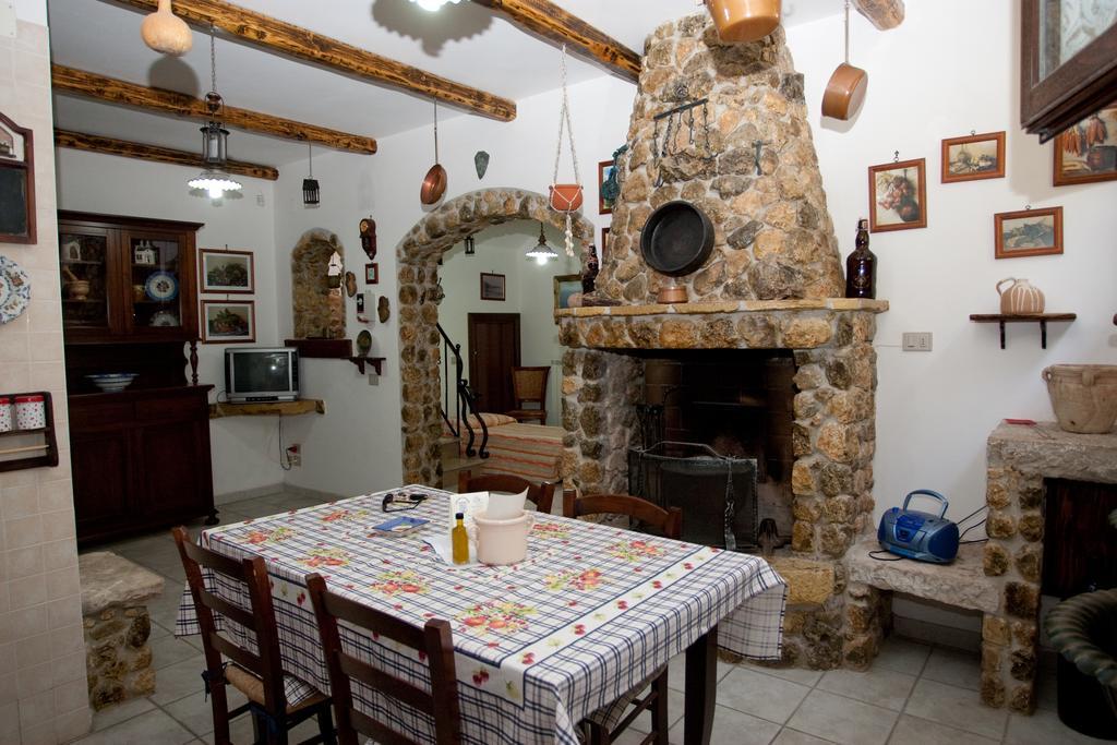 Villa Il Casale Delle Principesse Mattinata Esterno foto