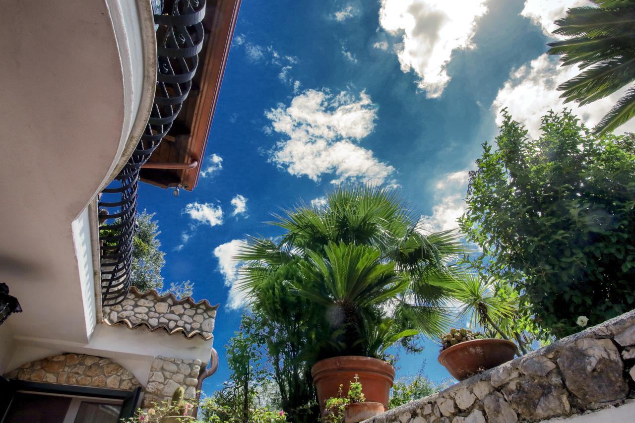 Villa Il Casale Delle Principesse Mattinata Esterno foto