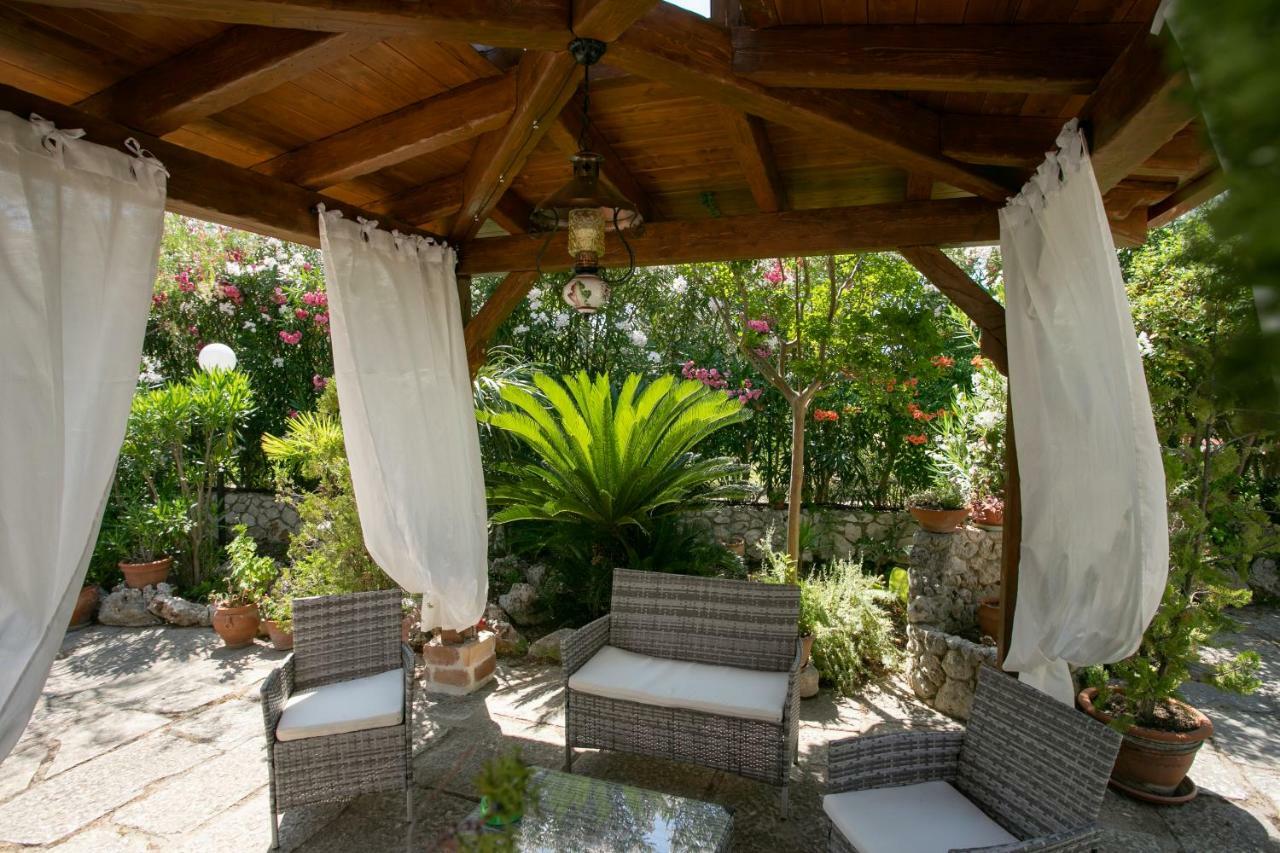 Villa Il Casale Delle Principesse Mattinata Esterno foto