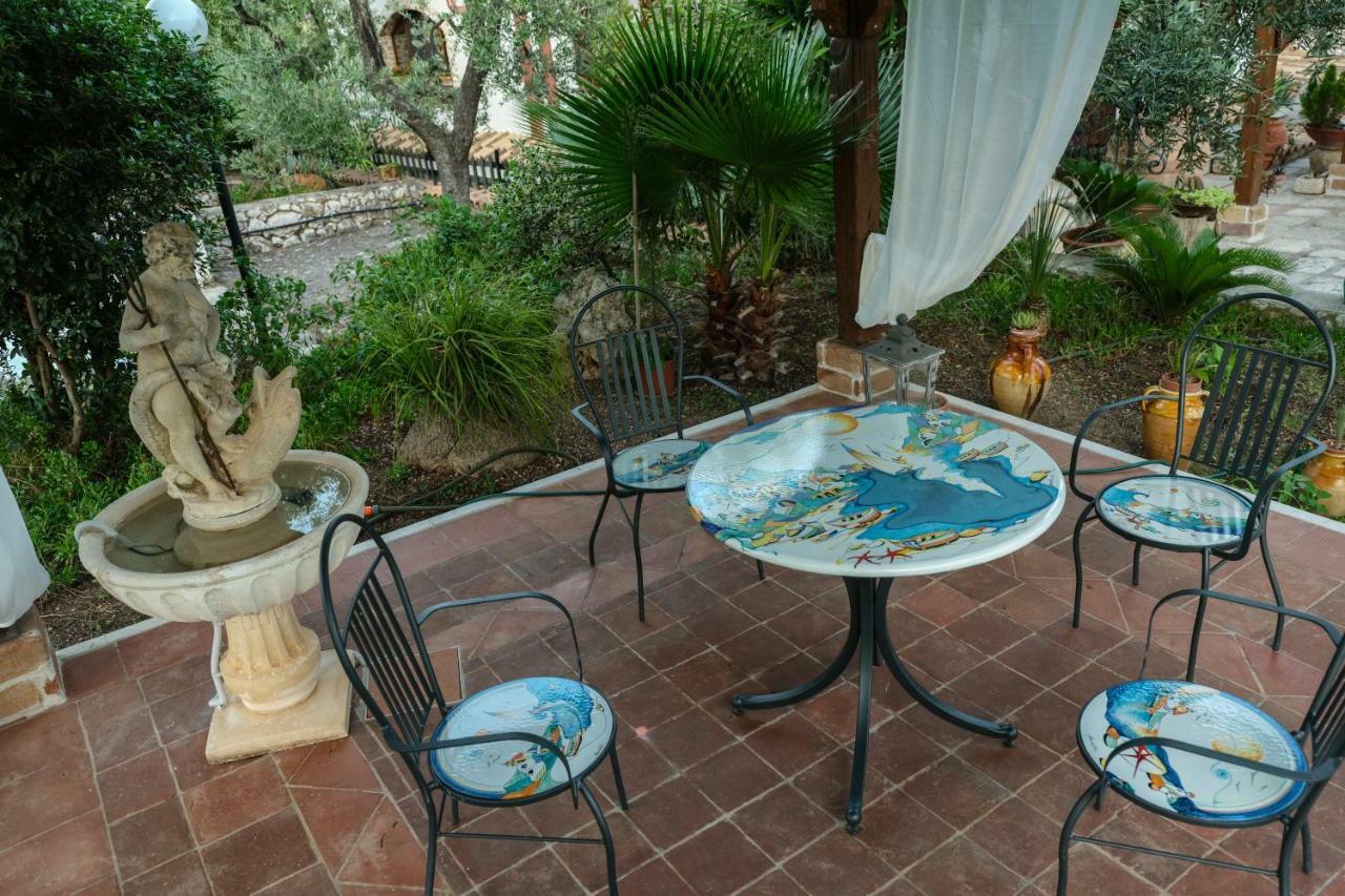Villa Il Casale Delle Principesse Mattinata Esterno foto